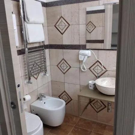 彩虹甜蜜旅馆 4*