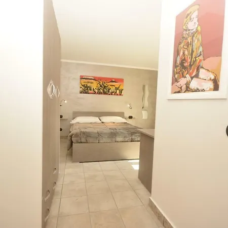 彩虹甜蜜旅馆 4* 瓦尔蒙托内