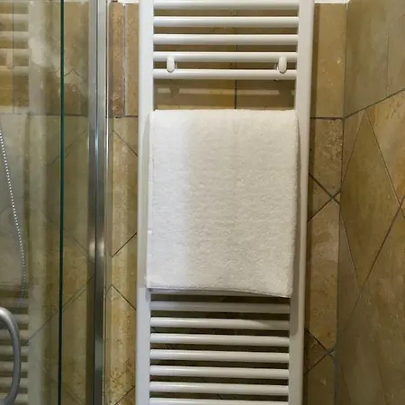 彩虹甜蜜旅馆 招待所 瓦尔蒙托内