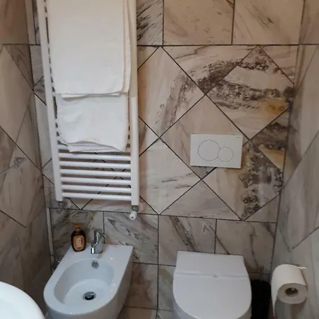 彩虹甜蜜旅馆 4* 瓦尔蒙托内